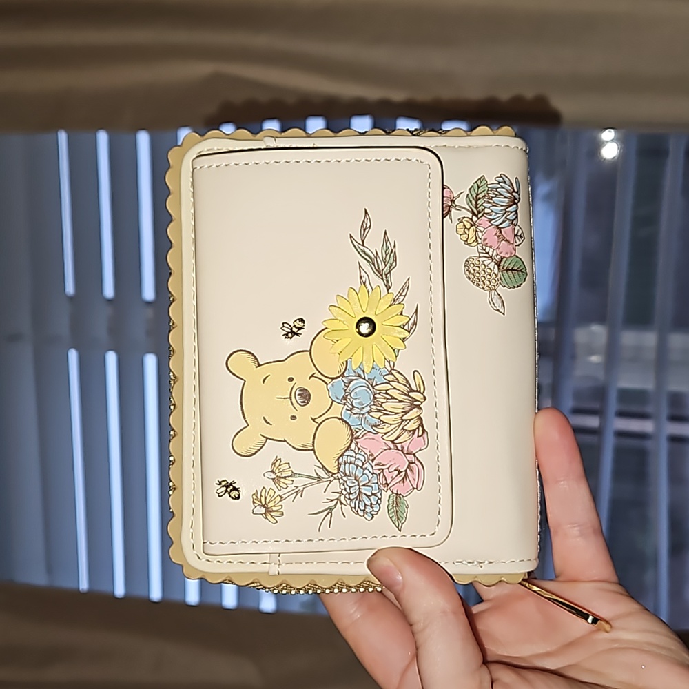 Disney Loungefly - Winnie the Pooh Wallet